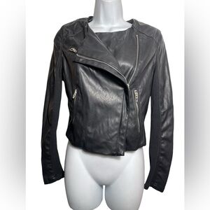 BLANKNYC jacket size XS‎ faux leather cropper black moto jacket BEAUTIFUL 🖤🖤